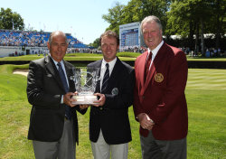 Jonathan Lawrence (centre) receiving the Toby Sunderland Award from PGA Captain Jim Farmer (right) and Warren Sunderland (left)  -  courtesy of Andy Redington at Getty Images