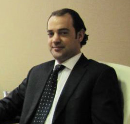 Steven Rienks, Manager Dennis Russia