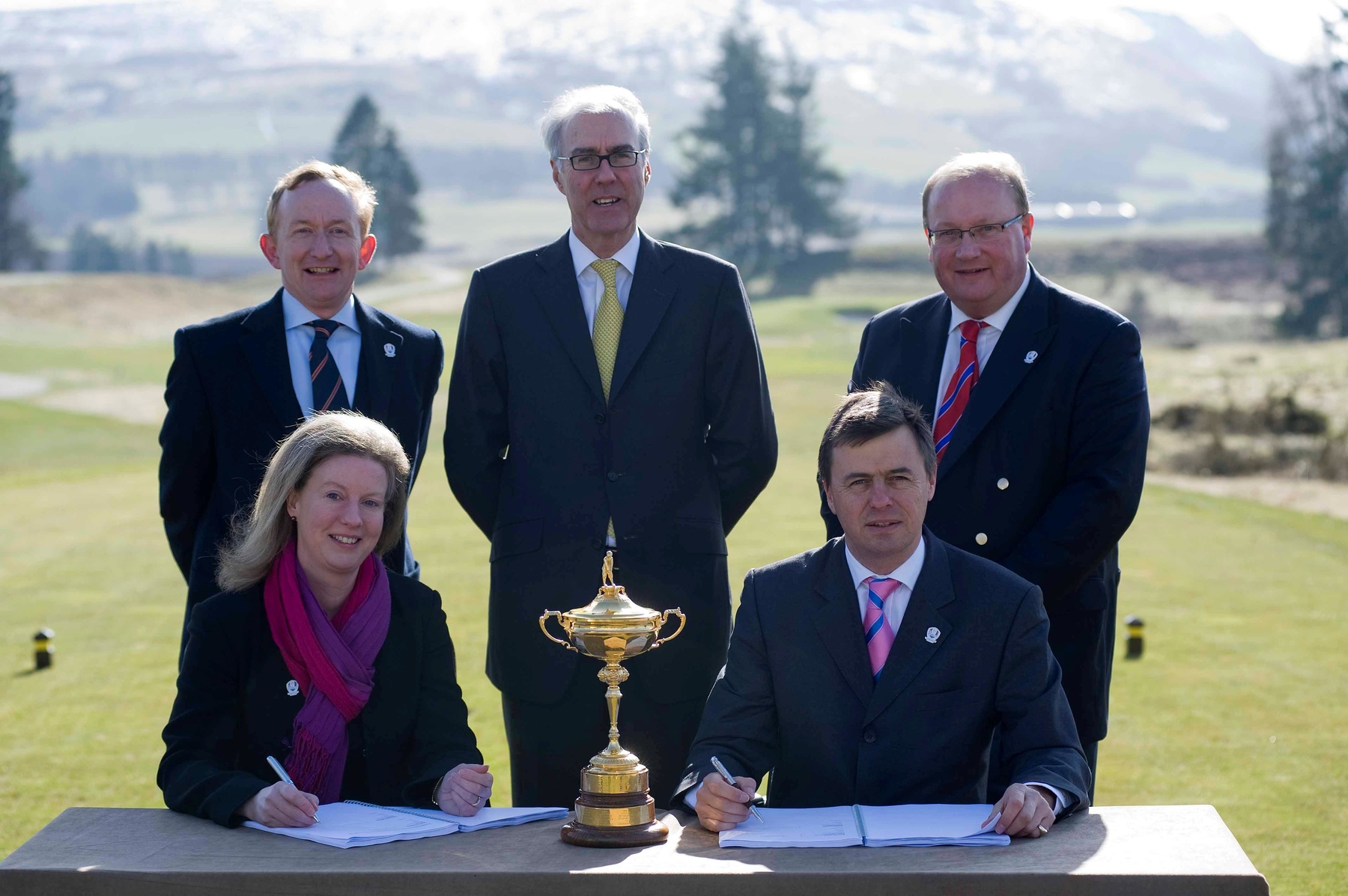 Back row (left to right): Mike Cantlay, Chairman EventScotland; Patrick Elsmie, Managing Director Gleneagles; Paul Bush, Chief Operating Officer EventScotland. Front row: Shona Robison, Minister for Public Health and Sport; Edward Kitson, Ryder Cup Match Director