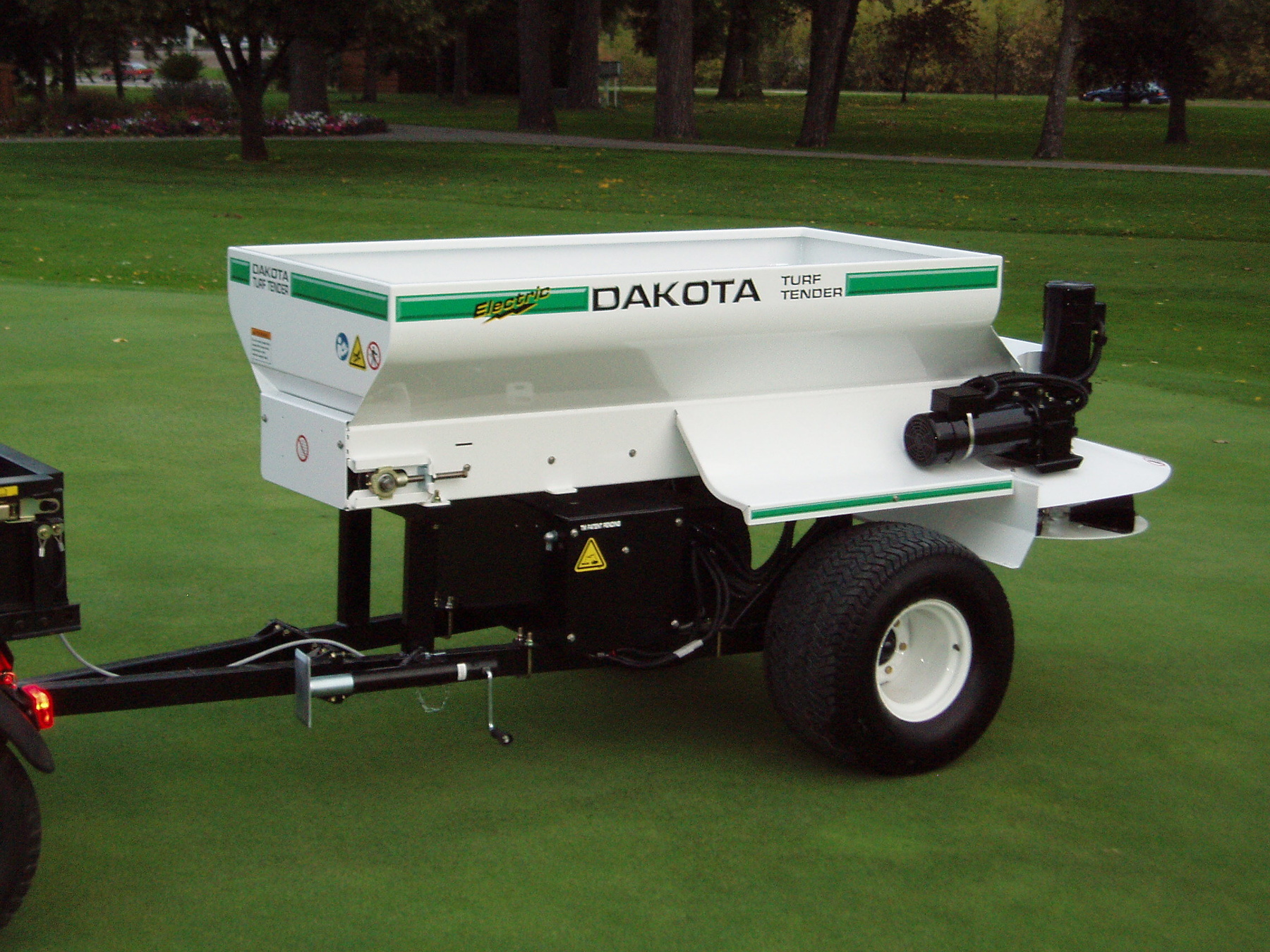 New Dakota 410 Electric Turf Tender