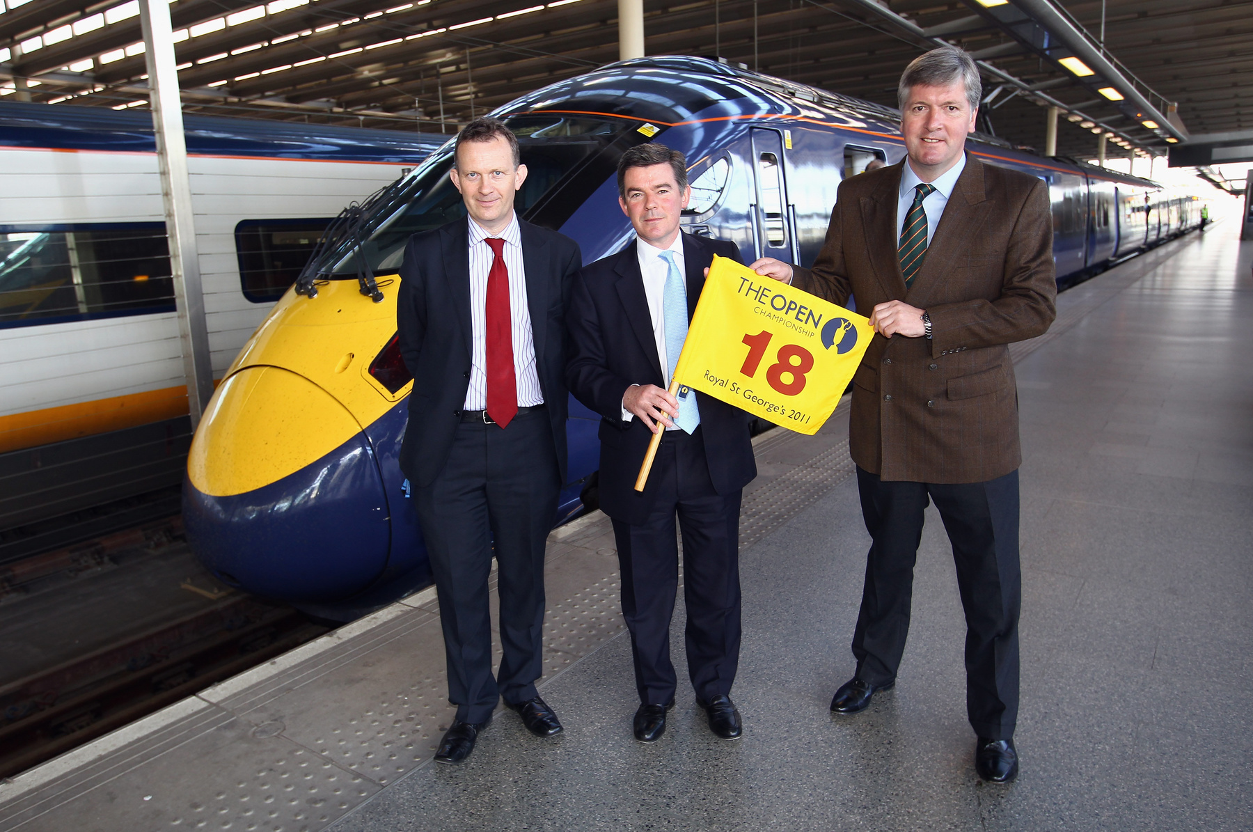 Sports Minister Hugh Robertson in centre  (Getty Images)