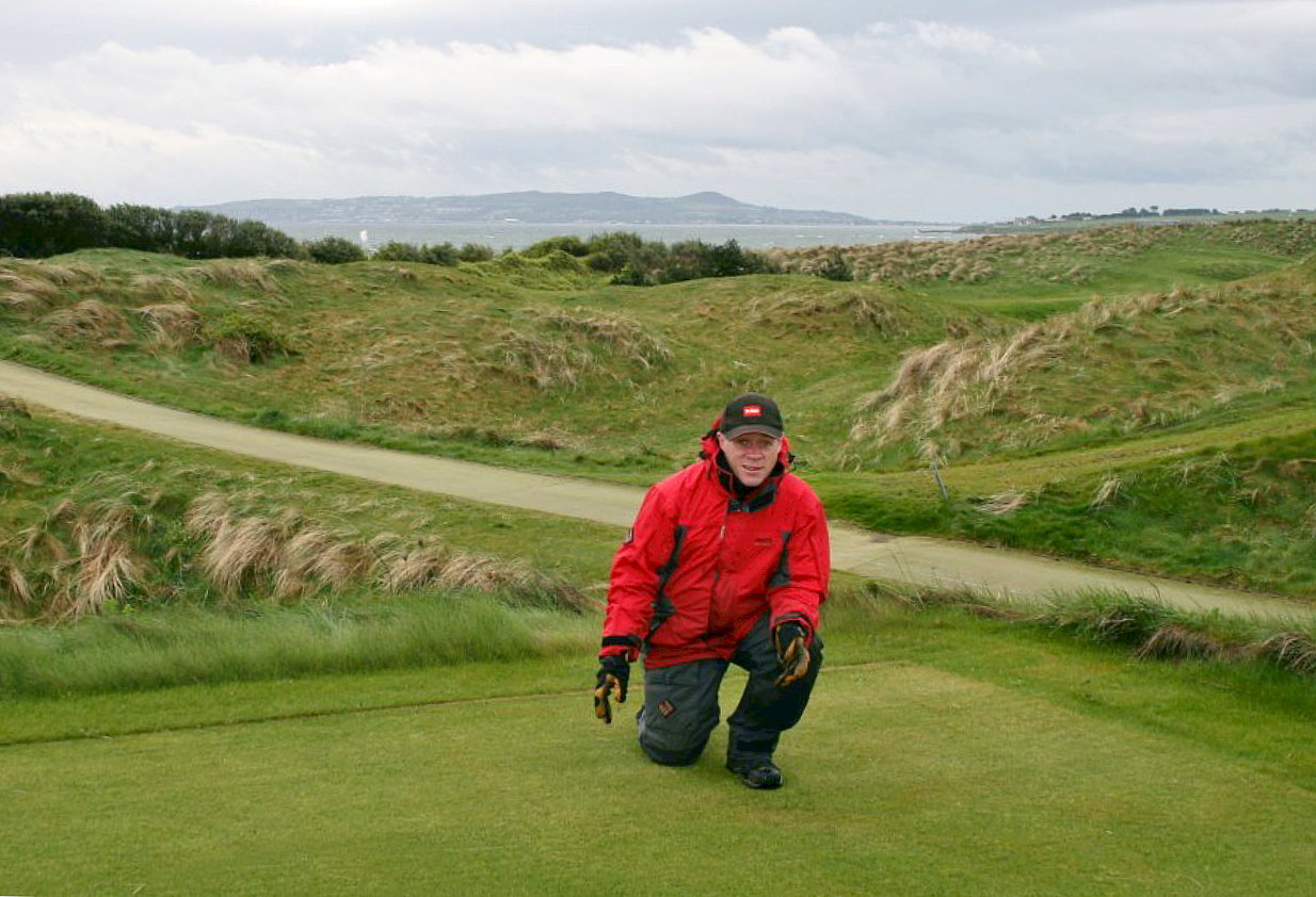Golf Course Superintendent, Johnny O’Sullivan on a weed-free 4th tee at The Island Golf Club.