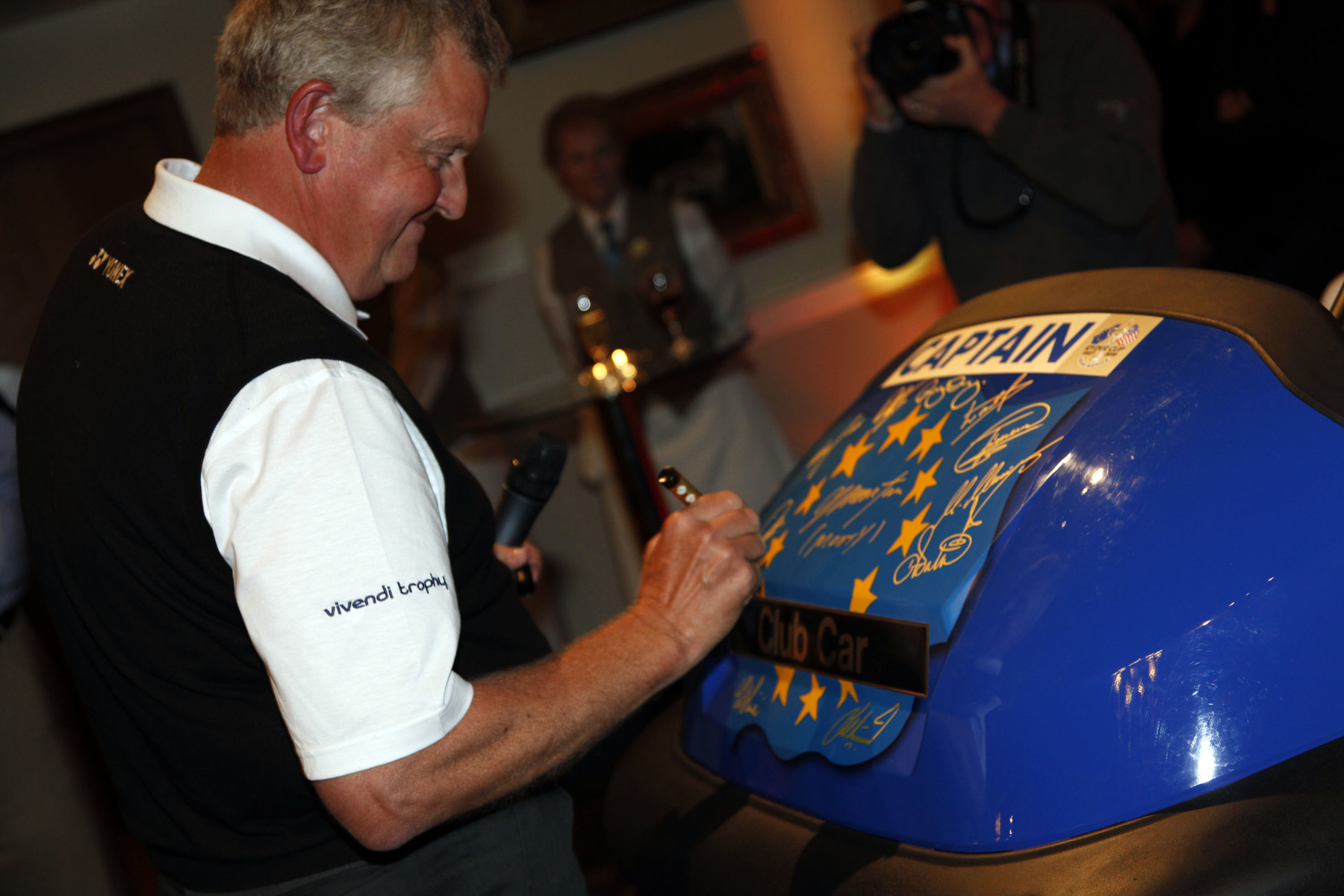 The Auction in the Ballroom for ' OLE SEVE ! ' Pro-Am in aid of the Seve Ballesteros Foundation at Wentworth Club. (Photo Phil Inglis)