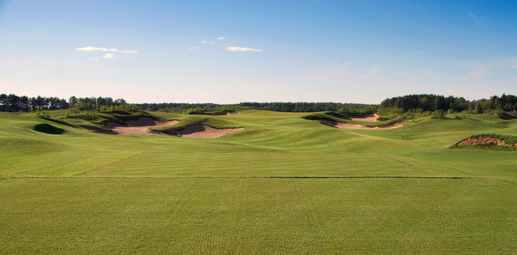 Hole 7 at PGA National Russia