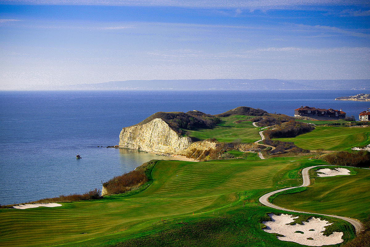 Thracian Cliffs 11th hole