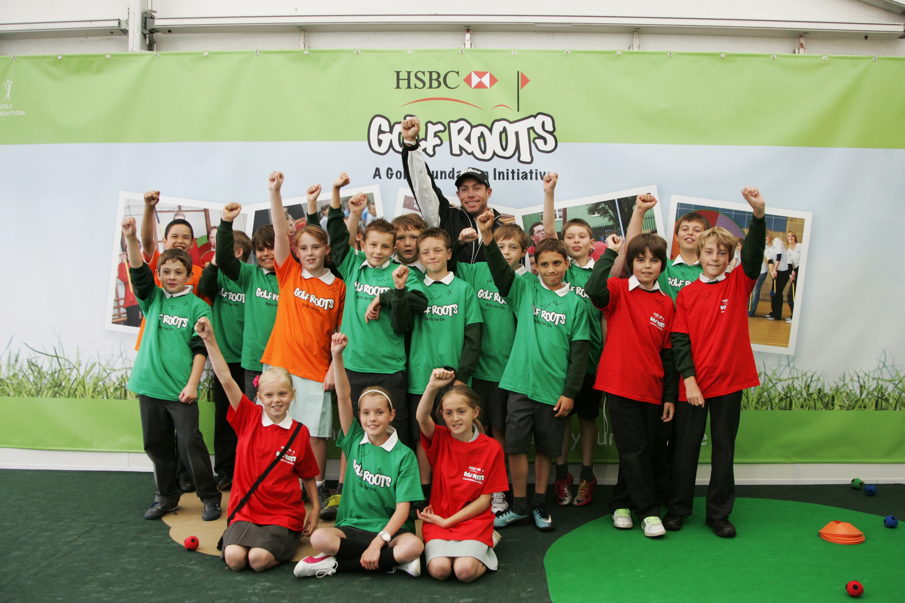 Brian Davis was a great sport with HSBC Golf Roots youngsters