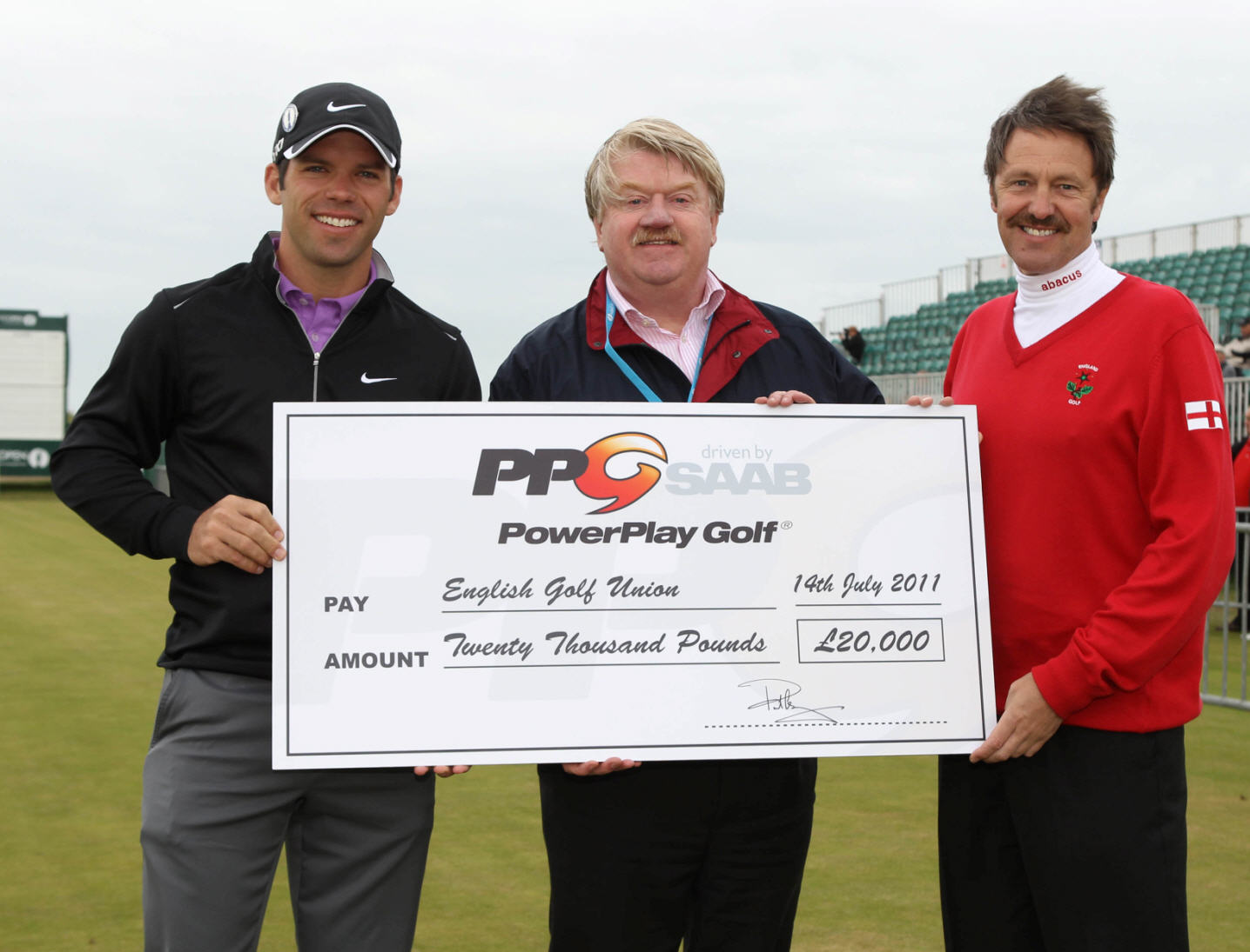 Paul Casey (left) and PowerPlay Golf Executive Director Peter McEvoy (centre) present Casey’s £20,000 PowerPlay Golf donation to EGU Chief Executive John Petrie (right)