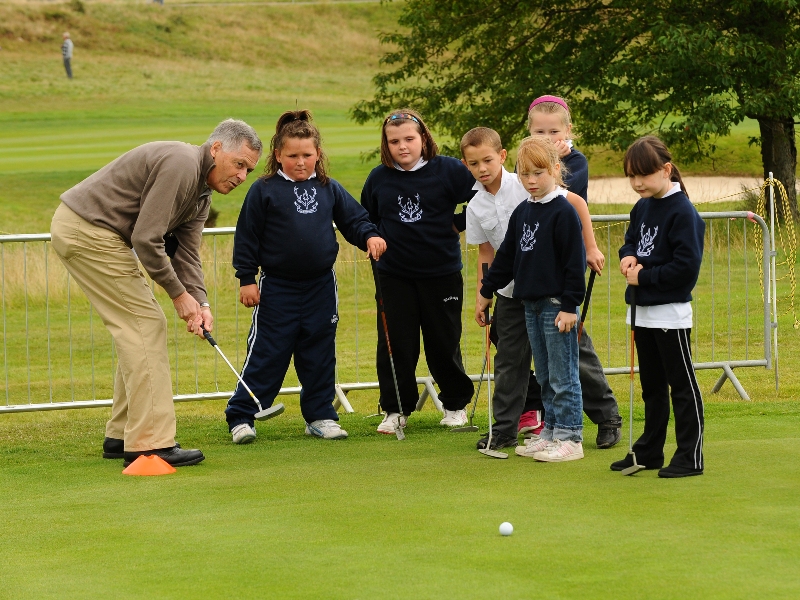  John Mulgrew coaches clubgolfers during last year’s Johnnie Walker Championships (Rob Eyton-Jones