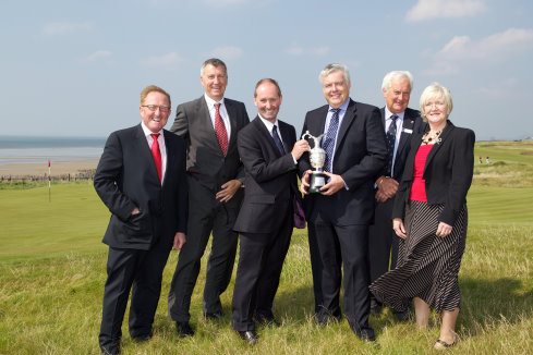 (L-R): Richard Hills, European Ryder Cup Director; Richard De Leyser, Managing Director, Rolex UK; Andy Stubbs, Managing Director, European Senior Tour; Rt. Hon Carwyn Jones AM, First Minister of Wales; JR Jones, Deputy Chairman, R&A Championship Committee; Cllr Alana Davies, Bridgend County Borough Council (photo © Steve Pope, Sporting Wales).