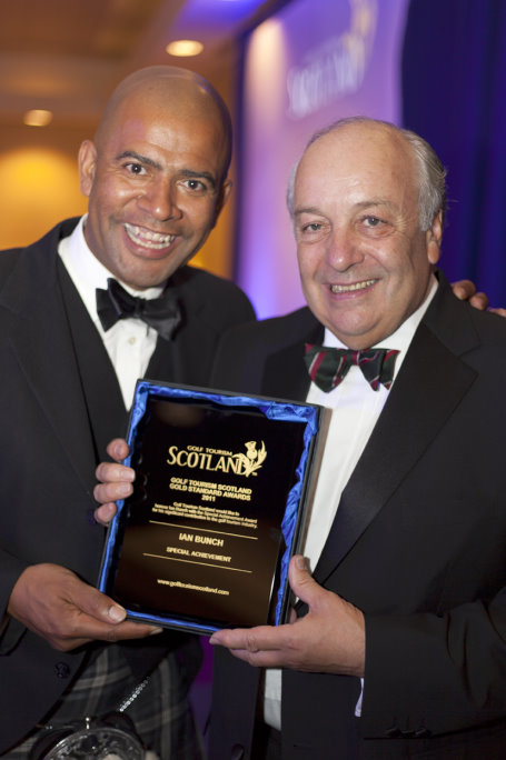 Lee Derrick, chairman of Golf Tourism Scotland,  and Ian Bunch, recipient of the Special Achievement Award