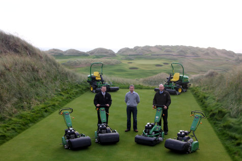 Trump International Golf Links superintendent John Bambury (centre) with John Deere’s national account manager Paul Trowman (left) and dealer principal Sandy Armit of The Double A Trading Company (right).