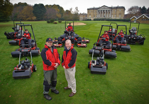  Thorndon Park’s Robert George, left, and Lely’s Richard Freeman, with the greenkeeping team looking on.