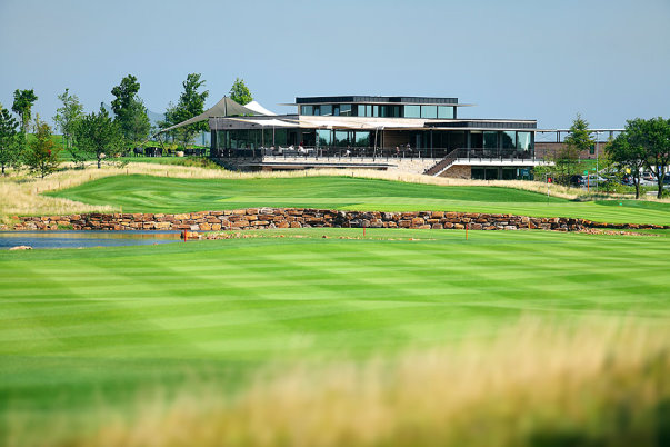 Albatross Golf Resort