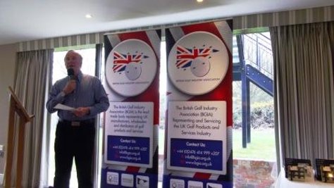 Chairman Doug Poole presenting Golf Prizes