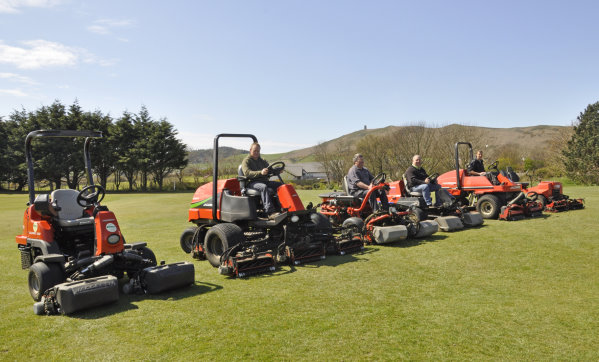 Peel Golf Club’s greenkeeping team with their fleet of Jacobsen equipment