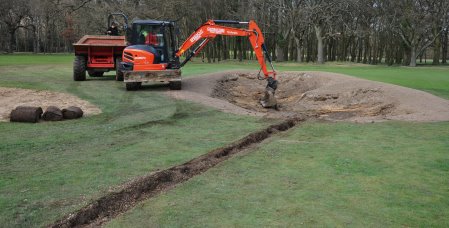 Speedcut built a new pond and bunkers at The Leatherhead Golf Club, Surrey