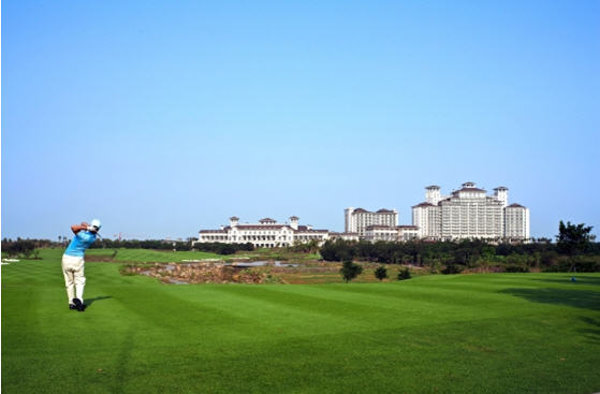 Tee shot at Mission Hills Haikou's signature Blackstone Course.