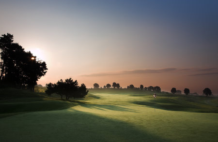 hole 6 Modry Las Golf Club