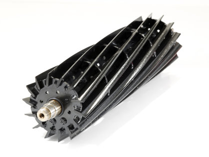 Toro’s 14-blade cylinder