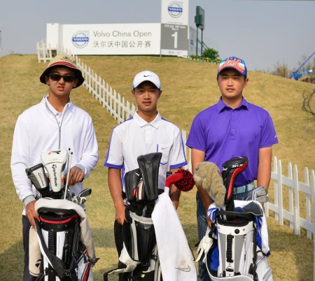  Dou Ze-Cheng, Ye Wo-cheng and Bai Zheng-kai ((Volvo in Golf)