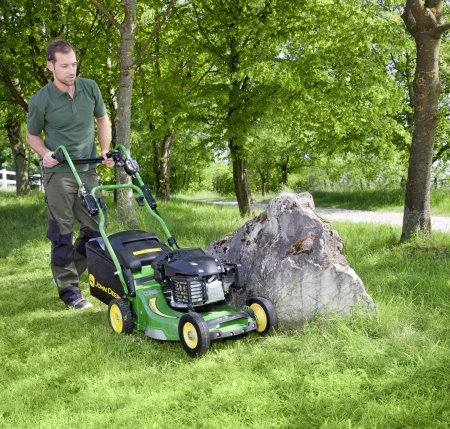 New John Deere PRO 47V professional walk-behind mower