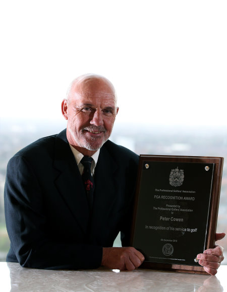 Peter Cowen with his award.(courtesy of Jan Kruger at Getty Images)