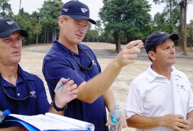 Ernie Els on design site visit with team