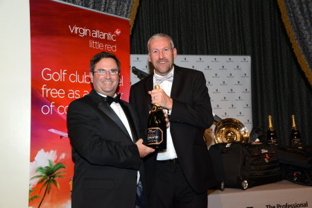Jon Woodroffe (left) is presented with The PGA inEngland (South) ‘Coach of The Year’ award by Rob Edwards, PGA Professional and Chairman of The PGA in England (South)
