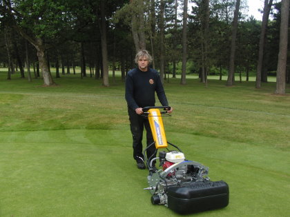 Frank Christ, Assistant Greenkeeper at Grand Ducal using the ATT INFiNiSystem