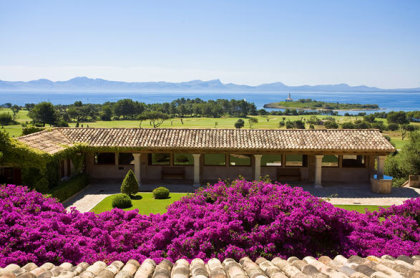 Mallorca boasts more than 20 top-class courses, including the Robert Trent Jones-designed, Club de Golf Alcanada