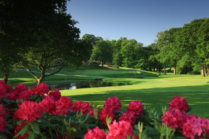 SThe par 3, 7th hole at Stoke Park designed by Harry Colt (photo by David Cannon/Getty Images)
