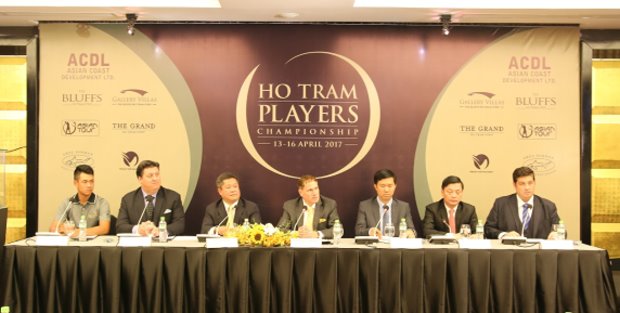 The Ho Tram Players Championship is announced at The Bluffs, Ho Tram Strip by (from left) Anthony Tru’ong (Vietnam #1 Amateur golfer), Ben Styles (Vice President of Golf & Residential Development, Ho Tram Strip), Kyi Hla Han (Commissioner, Asian Tour), Michael E. Kelly (Executive Chairman, Asian Coast Development Ltd), Nguyen Van Cu’u (Secretary General, Vietnam Golf Association), Nguyen Thanh Long (Vice Chairman, Ba Ria-Vung Tau People’s Committee, Jed Moore (Tournament Promoter, Performance54)

