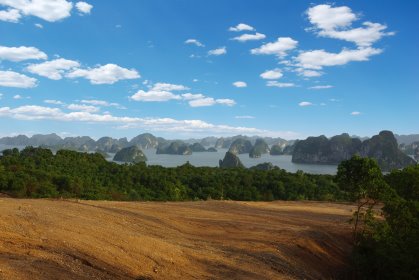 The eighth hole at the Ha Long Bay course