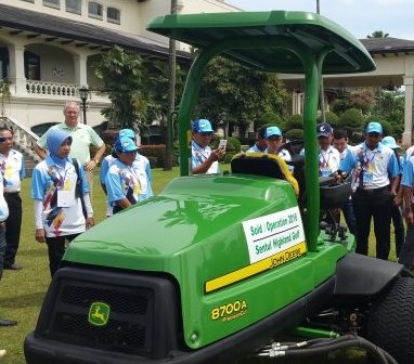 Gold sponsor John Deere displayed its latest range of products during the field day at Emeralda Golf Club