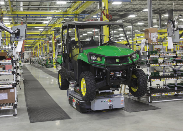 Horicon factory_John Deere Gator production