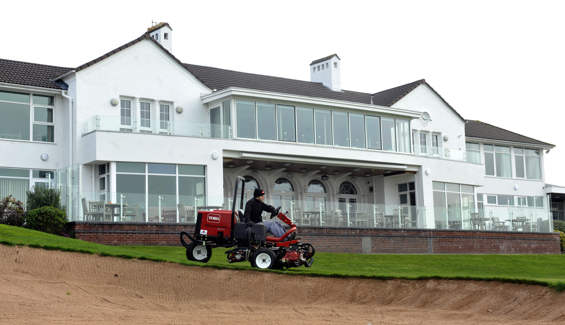 The economy of the Reelmaster 3100-D is the reason why Heswall Golf Club has invested in another for the greens