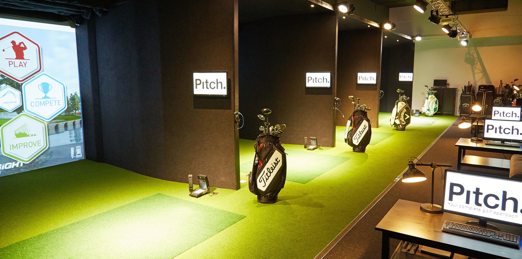 Pitch Golf Studio 