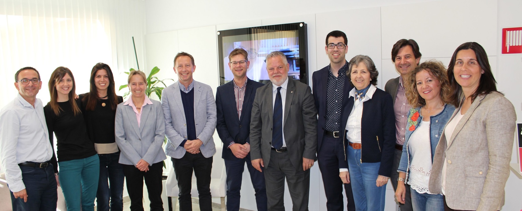 Ramon Ramos (sixth from the right), director of the Costa Brava Tourist Board, with Azalea directors Sean Noble and Andy Barwell (fifth and sixth from the left) and members of the Costa Brava Tourist Board