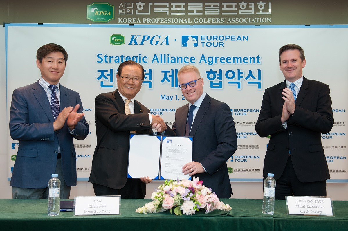 (from left) Kim Tae Ho, Vice Chairman of the KPGA, Yang Hwee Boo, Chairman of the KPGA, Keith Pelley, Chief Executive Officer of the European Tour, and Ben Cowen, Director of International Policy European Tour