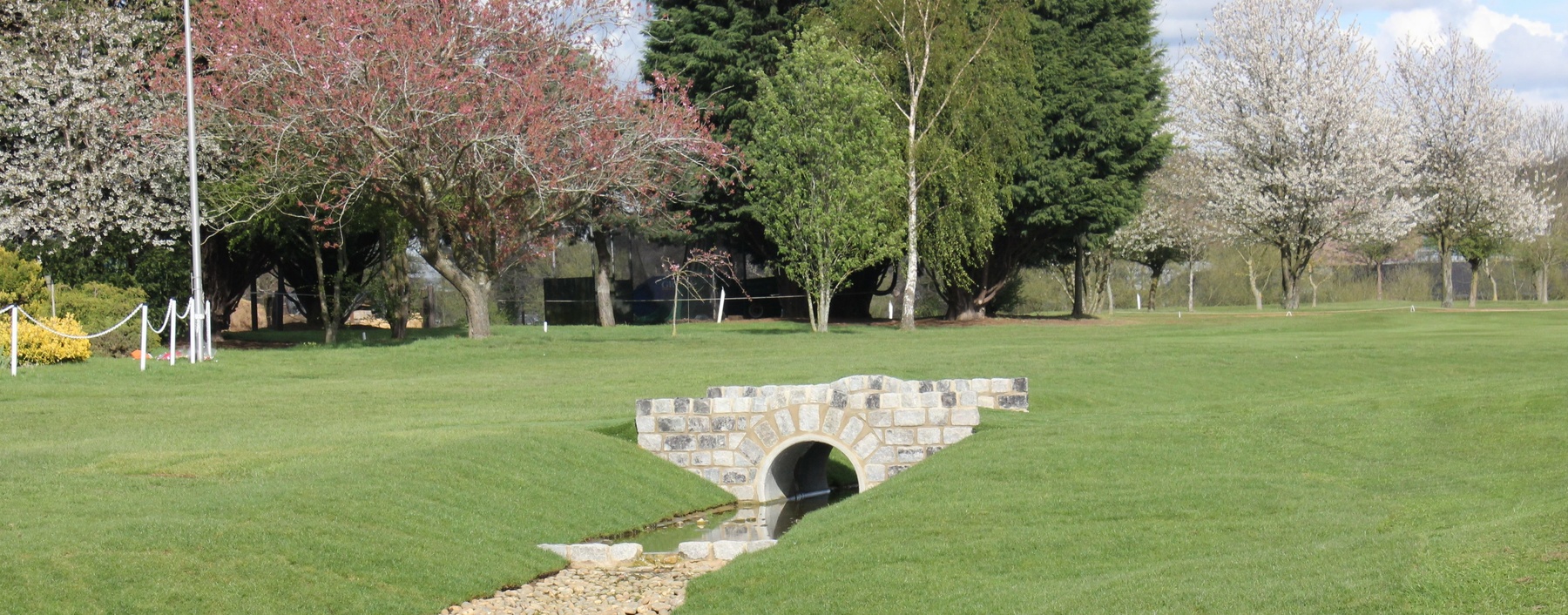 Oxford Golf Club 18th hole: A 454-yard par 5 protected by three lakes front, side and back