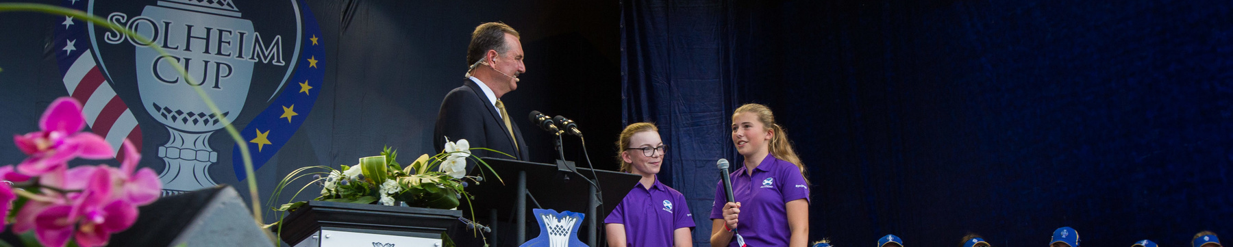20/08/2017 Ladies European Tour 2017: The Solheim Cup, Des Moines Golf Country Club, Des Moines, Iowa. USA. 18-20 August 2017. Potential players in the Ping Junior Solheim Cup in 2019 talk to the audience during the closing ceremony. Credit: Tristan Jones.