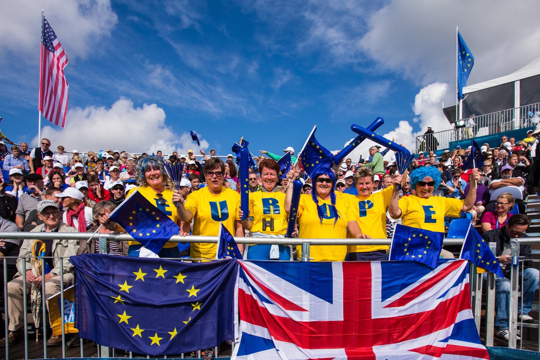 18/09/2015. Ladies European Tour 2015.The Solheim Cup, St Leon Rot Golf Club, Heidelberg Germany. September 18-20. European fans on the15th hole. Credit: Tristan Jones