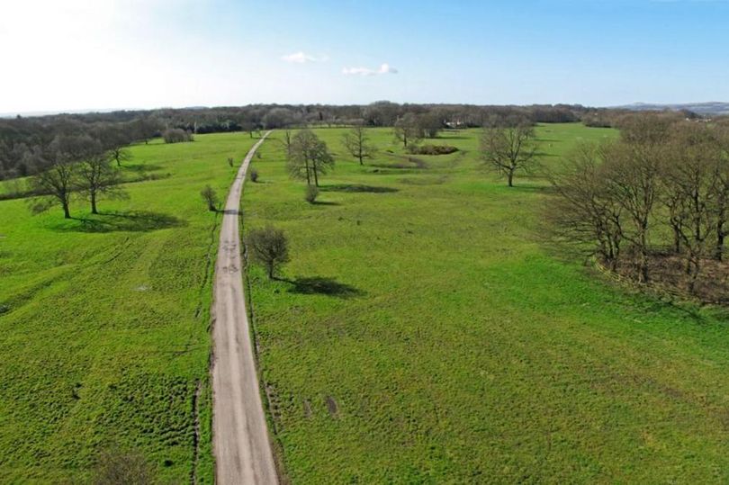 A new golf course and over 1,000 homes could be built on the Hulton Park Estate if the venue wins a bid to host the Ryder Cup in 2035