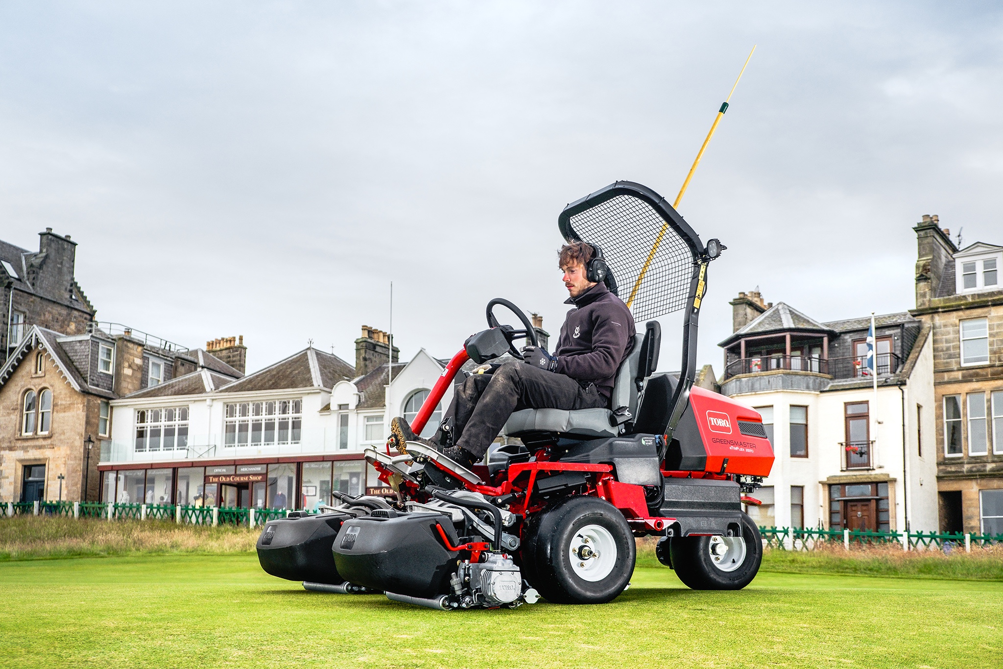 St Andrews Links has brought in eight of Toro's eTriFlex series greensmowers