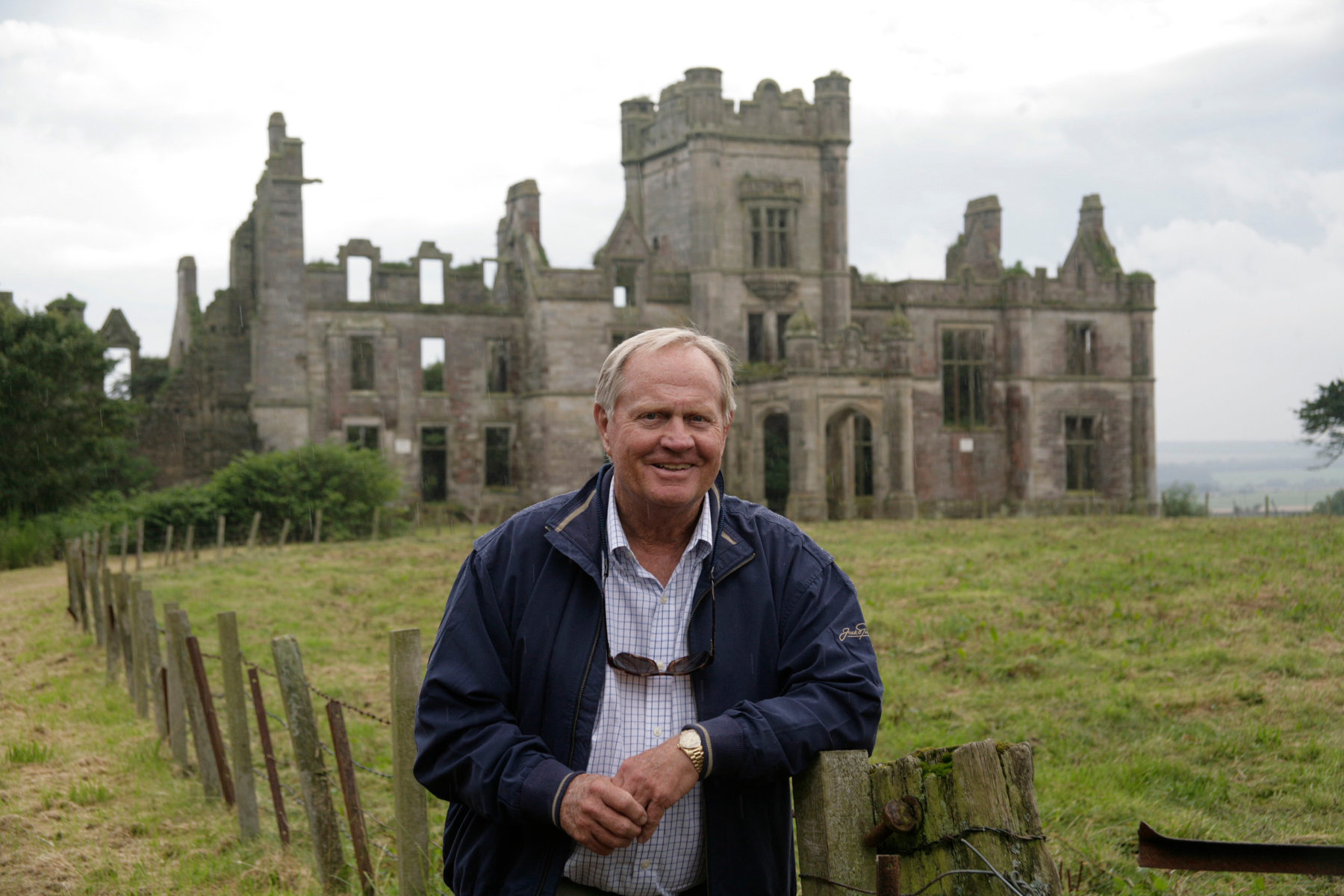 Jack Nicklaus with Ury House in the background