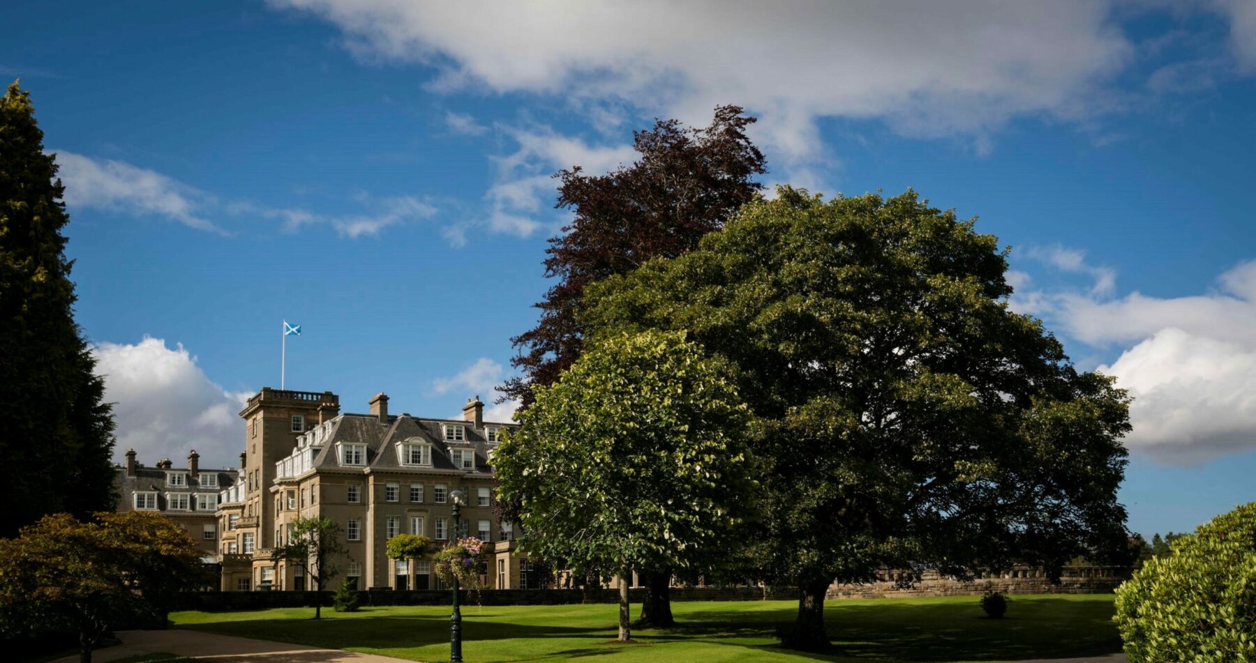 Golfers can pre-book for 2022 and enjoy the luxury of the world-famous Gleneagles Hotel