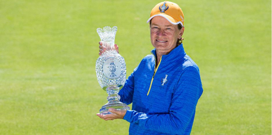 Catriona Matthew with the Solheim Cup (photo credit Tristan Jones/LET)