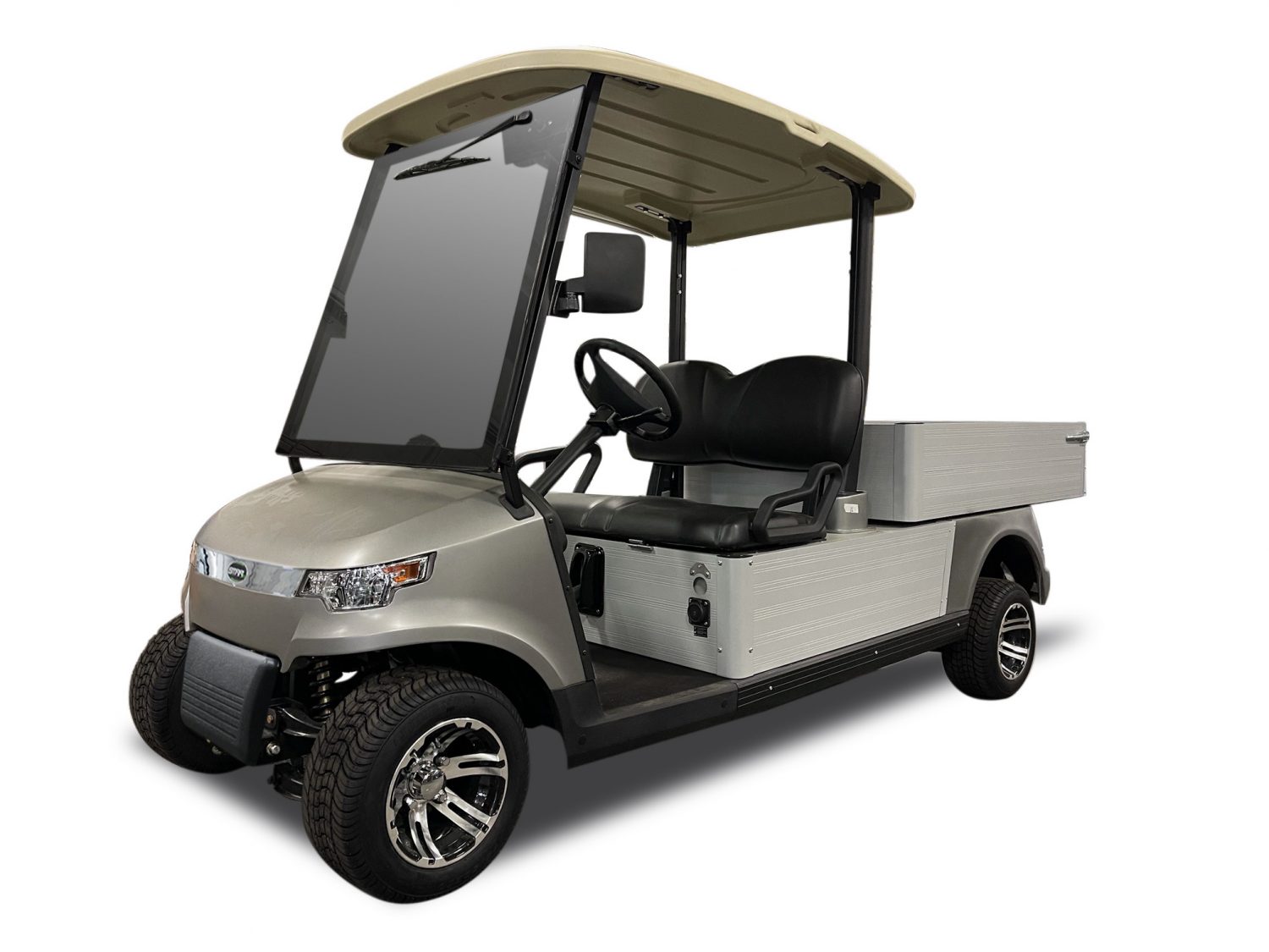  Leading Reesink e-Vehicles’ electric line-up at SALTEX is the Capella load carrier from award-winning brand, STAR EV