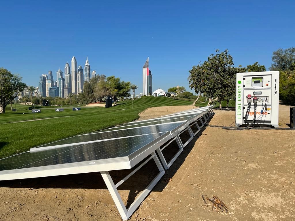 Aggreko powering two mobile LED leader boards and IMG live stream on hole 4
