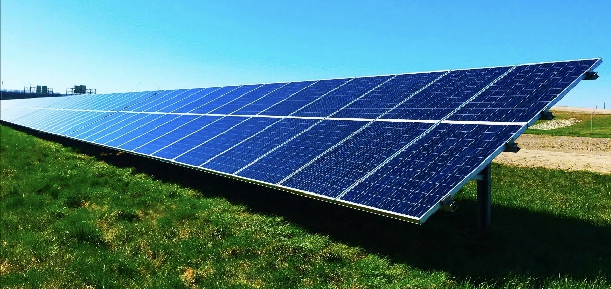 Solar panels are just one of the ways golf clubs can reduce their carbon footprint and their energy bills